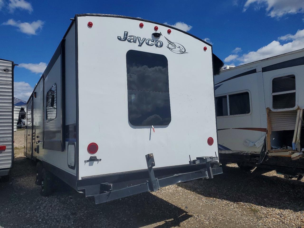 2018 JAYCO Jayco VIN 1UJBJ0BS0J1420177 photo 3