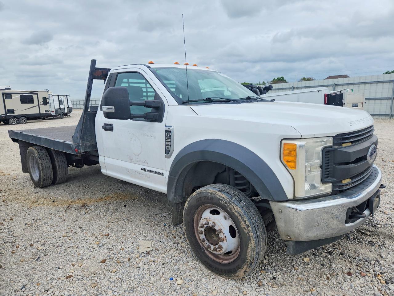 2017 FORD F550 VIN 1FDUF5GT5HEE48905 photo 4