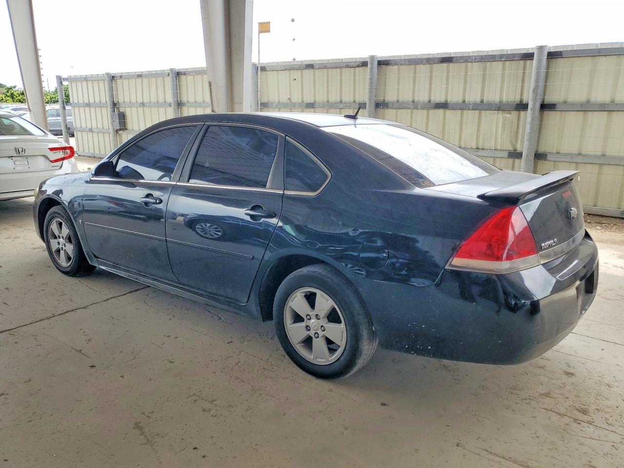 2010 Chevrolet Impala VIN 2G1WB5EK1A1102255 photo 2