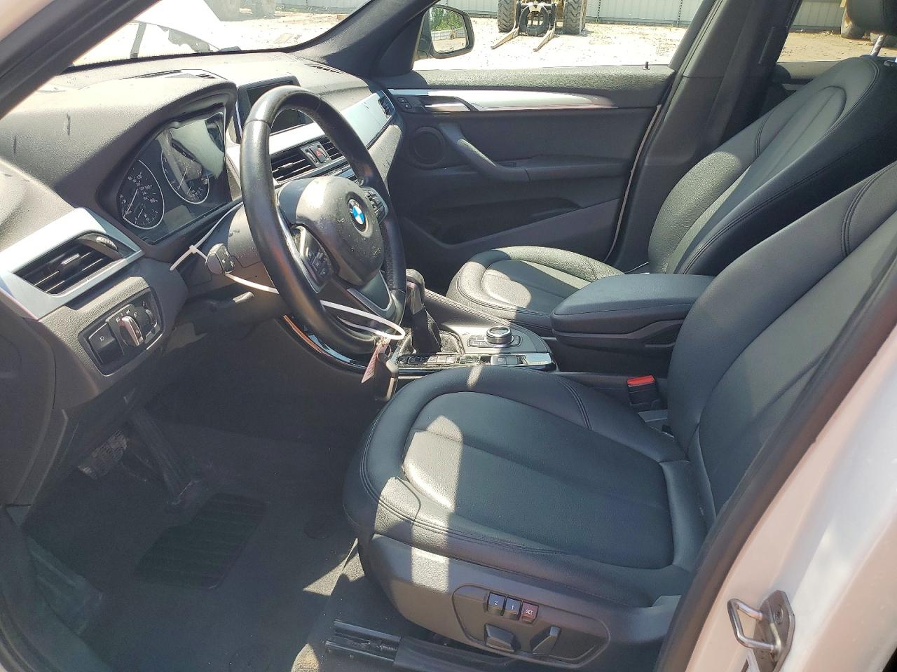 2016 BMW X1 VIN WBXHT3C35G5E56192 photo 7