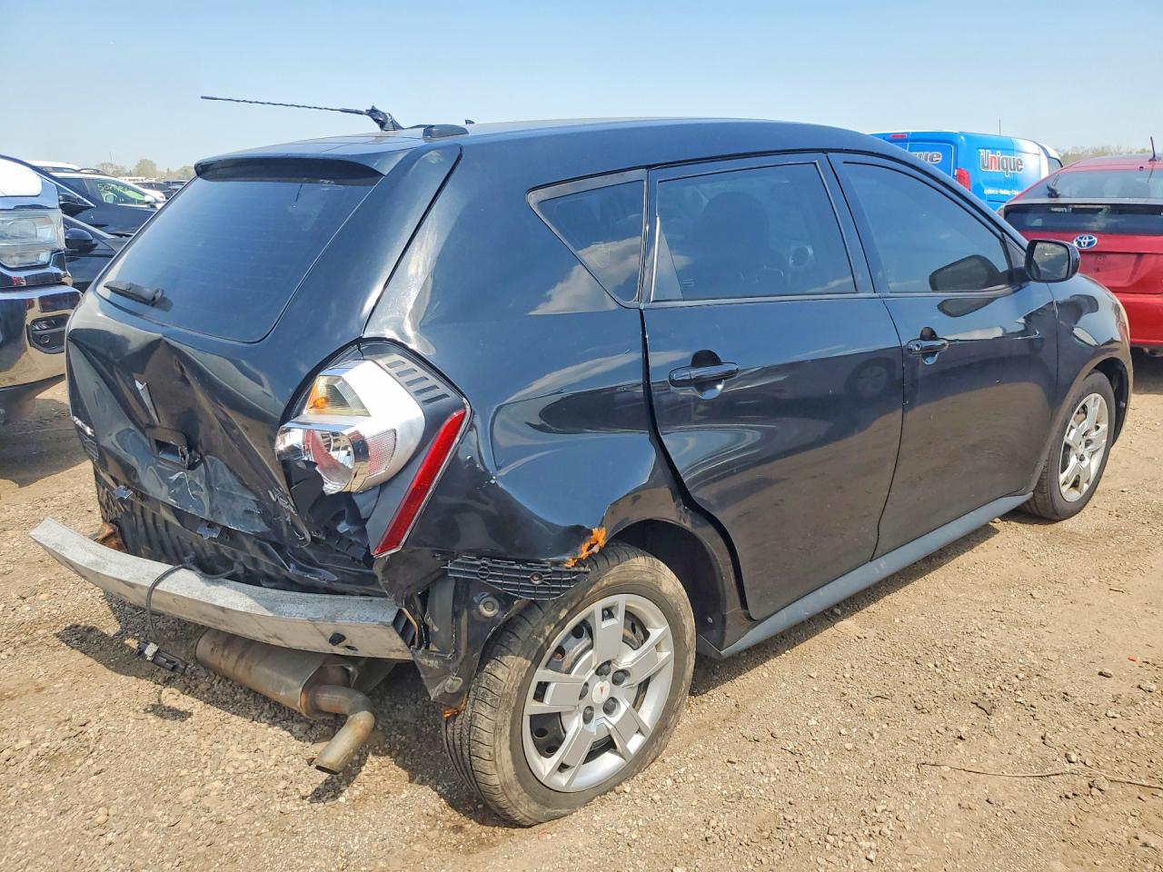 2010 Pontiac Vibe VIN 5Y2SP6E05AZ413545 photo 3