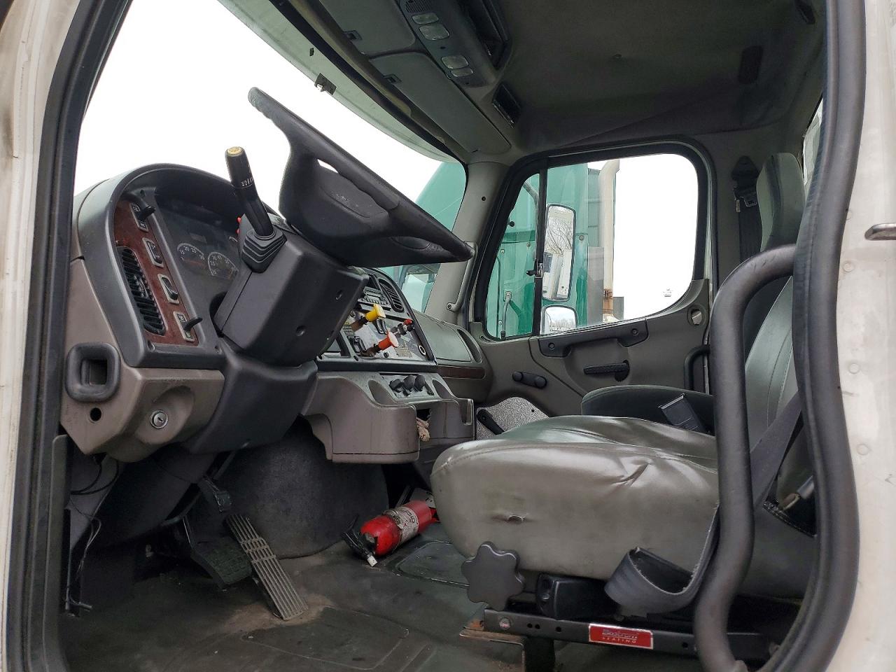 2009 FREIGHTLINER All other VIN 1FUBCXBS59HAC5845 photo 5