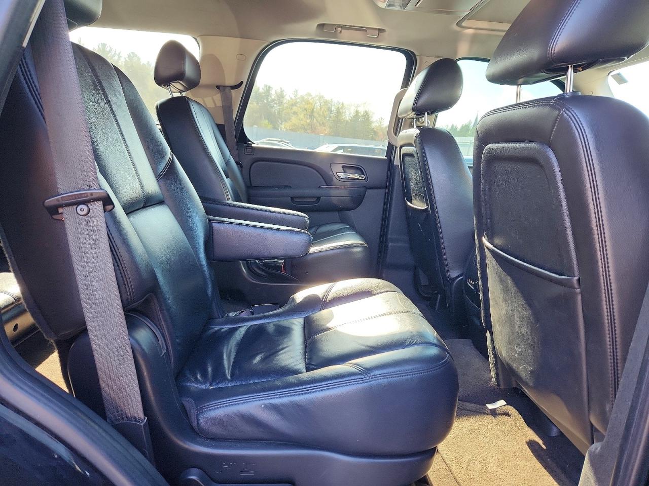 2010 GMC Yukon VIN 1GKUKCE03AR254521 photo 11