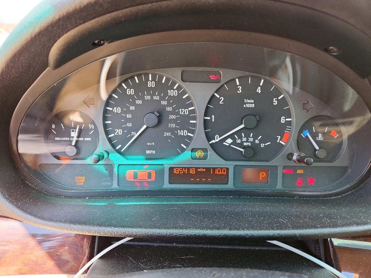 2005 BMW 3 series VIN WBAEU33465PR16817 photo 9