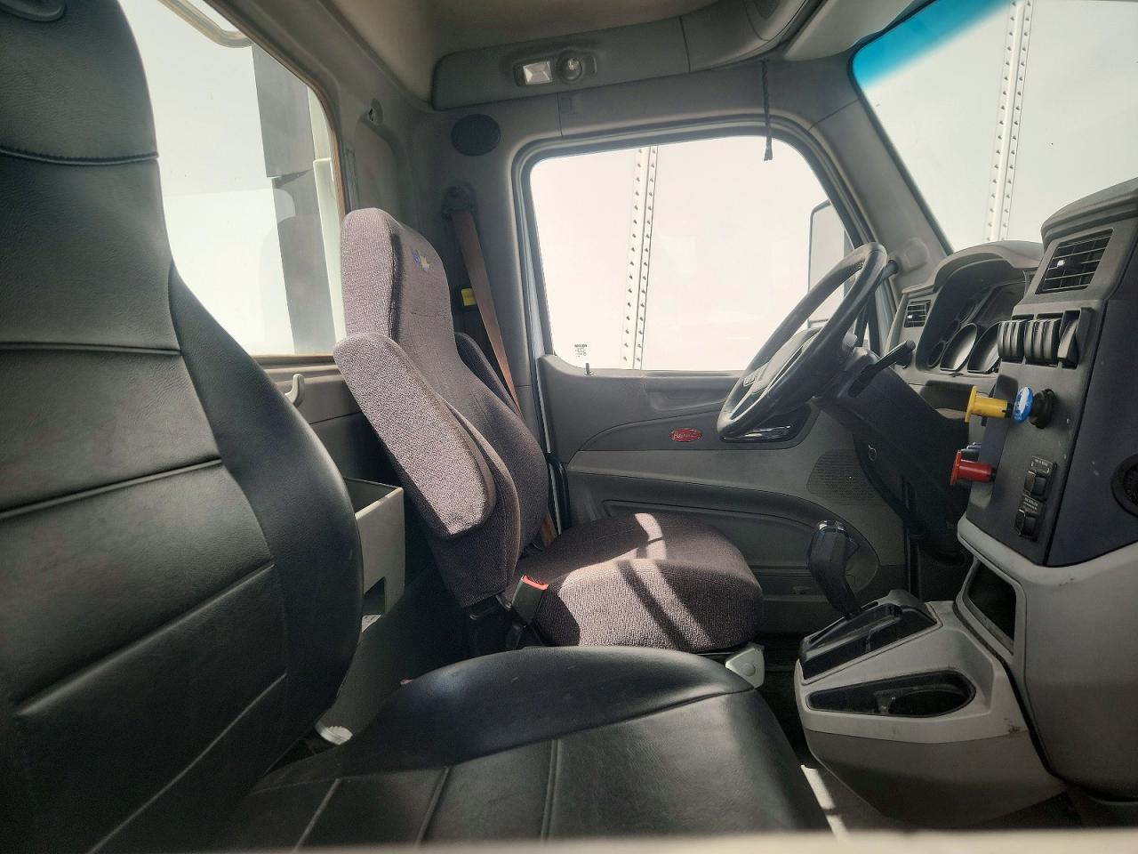 2018 PETERBILT All other VIN 1XPBA48X2JD477990 photo 5
