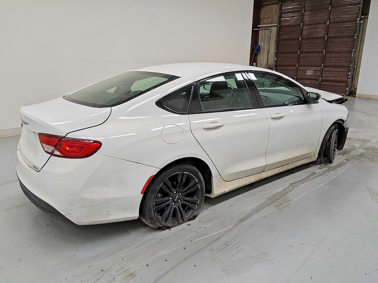 2017 Chrysler 200 VIN 1C3CCCFB9HN506590 photo 3