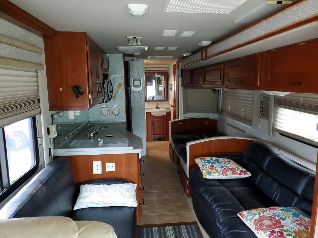 2002 FLEETWOOD All other VIN 4UZAAHBV02CK20826 photo 6