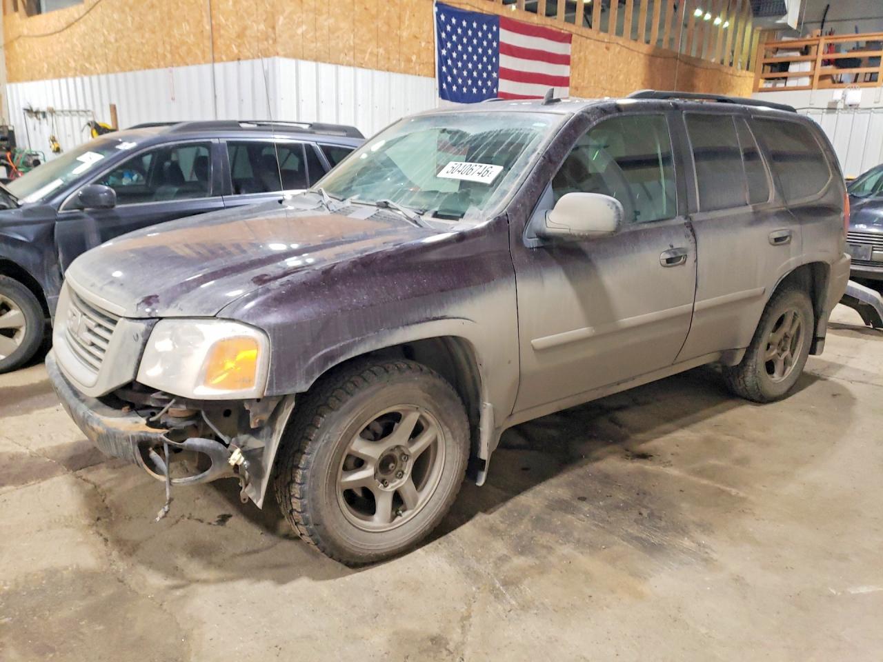 2008 GMC Envoy VIN 1GKDT13S482252611 photo 1