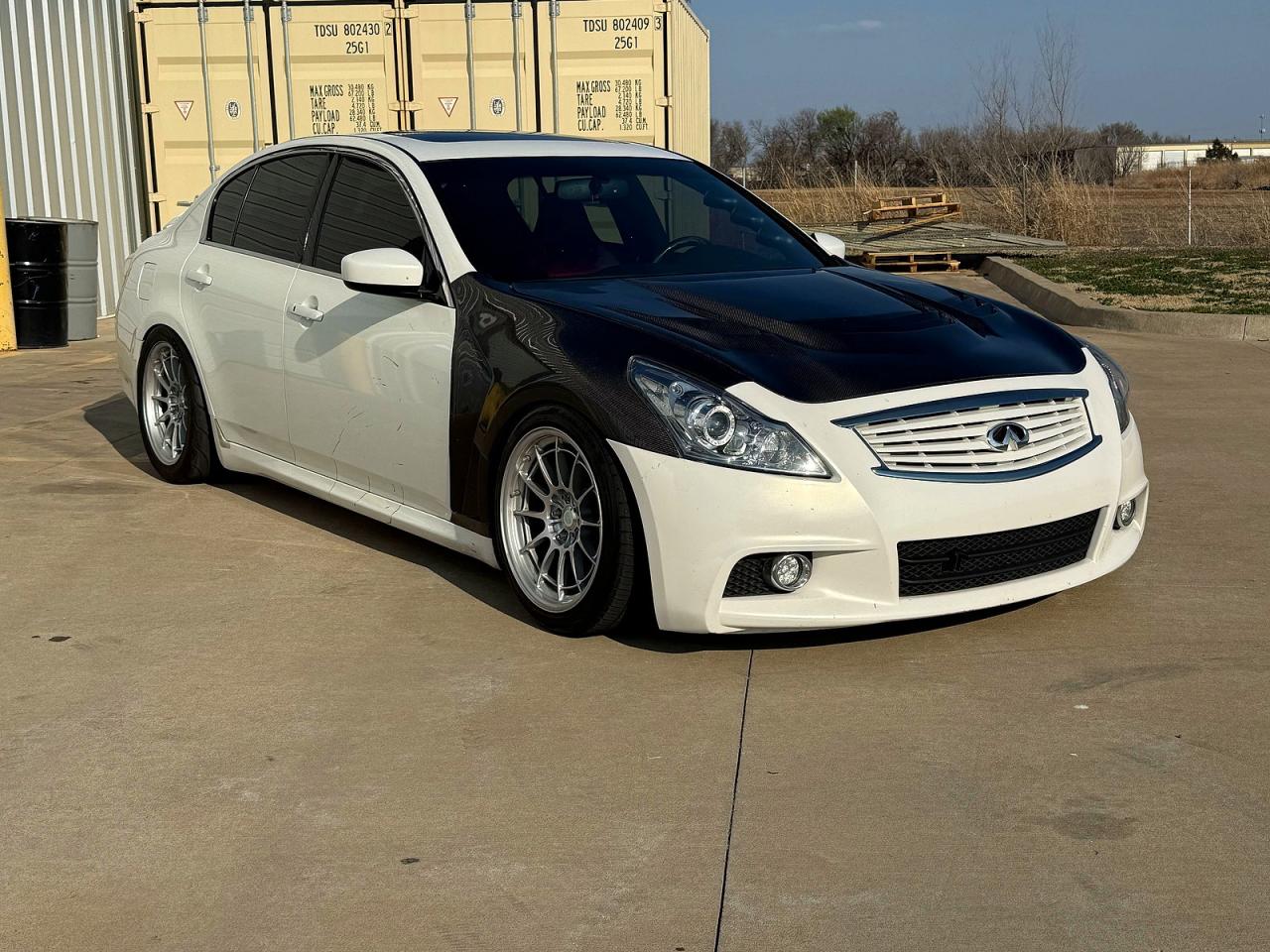 2011 Infiniti G37 VIN JN1CV6AP7BM303658 photo 1