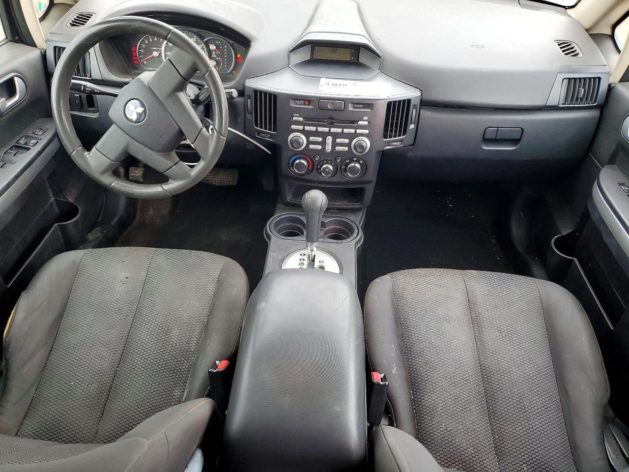 2011 Mitsubishi Endeavor VIN 4A4JN2AS5BE030062 photo 8