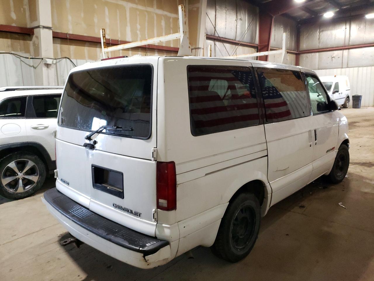 2001 CHEV Astro VIN 1GNEL19W41B126899 photo 3