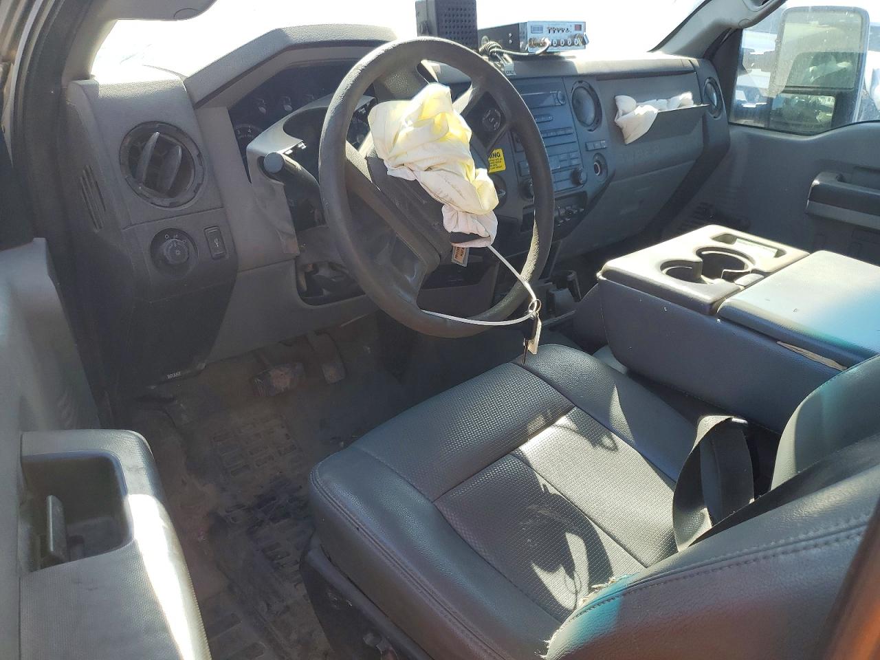 2011 Ford F350 VIN 1FDBF3E69BEB77203 photo 8