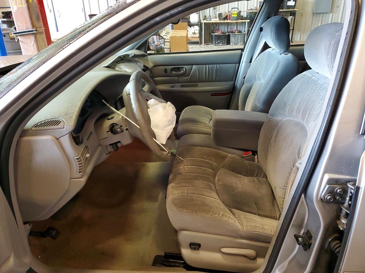 1998 Buick Century VIN 2G4WS52MXW1538358 photo 7