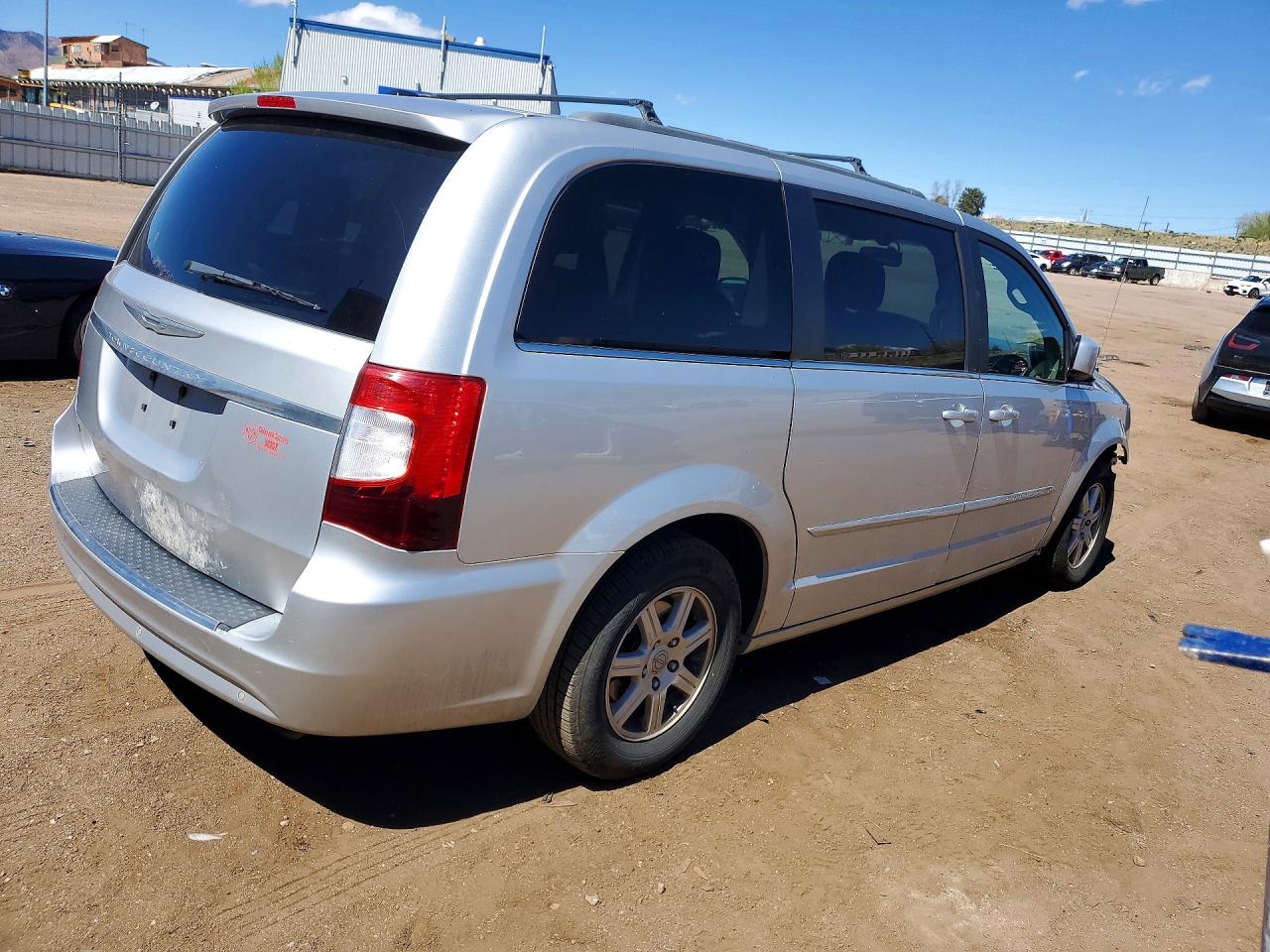 2011 Chrysler Minivan VIN 2A4RR5DG0BR739776 photo 3