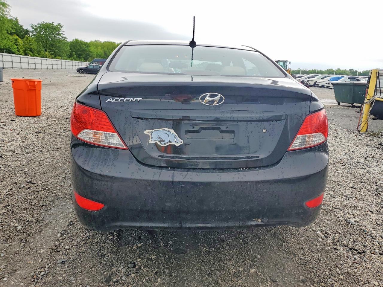 2014 Hyundai Accent VIN KMHCU4AE4EU677812 photo 6