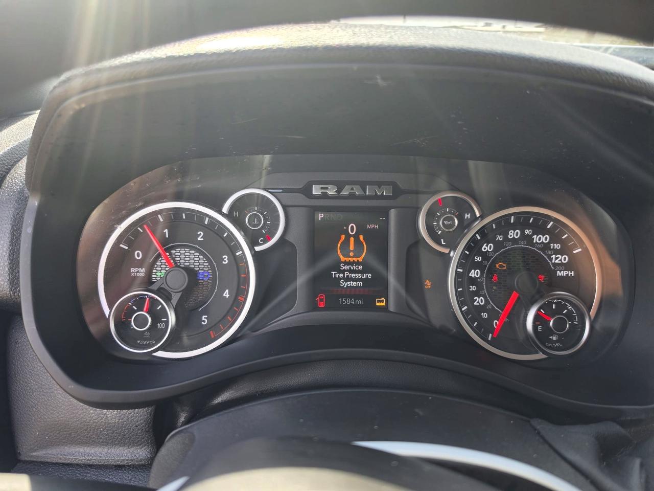 2026 Ram 2500 VIN 3C63R5CL1TG163690 photo 9
