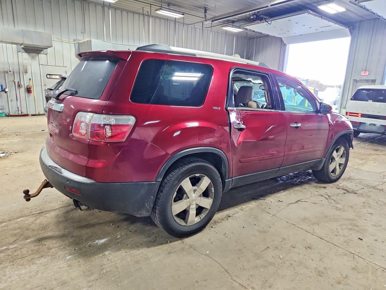 2010 GMC Acadia VIN 1GKLRMED5AJ202693 photo 3