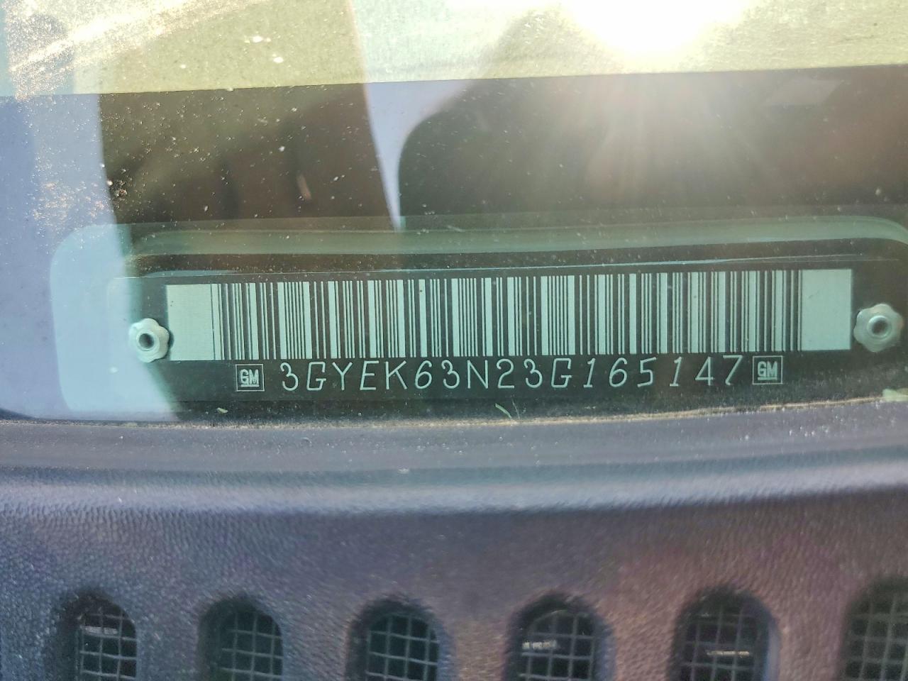 2003 Cadillac Escalade VIN 3GYEK63N23G165147 photo 12