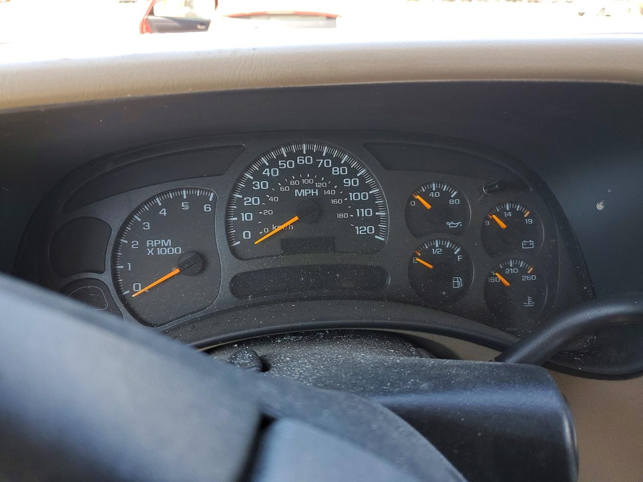 2004 GMC Yukon VIN 3GKFK16T04G185863 photo 9