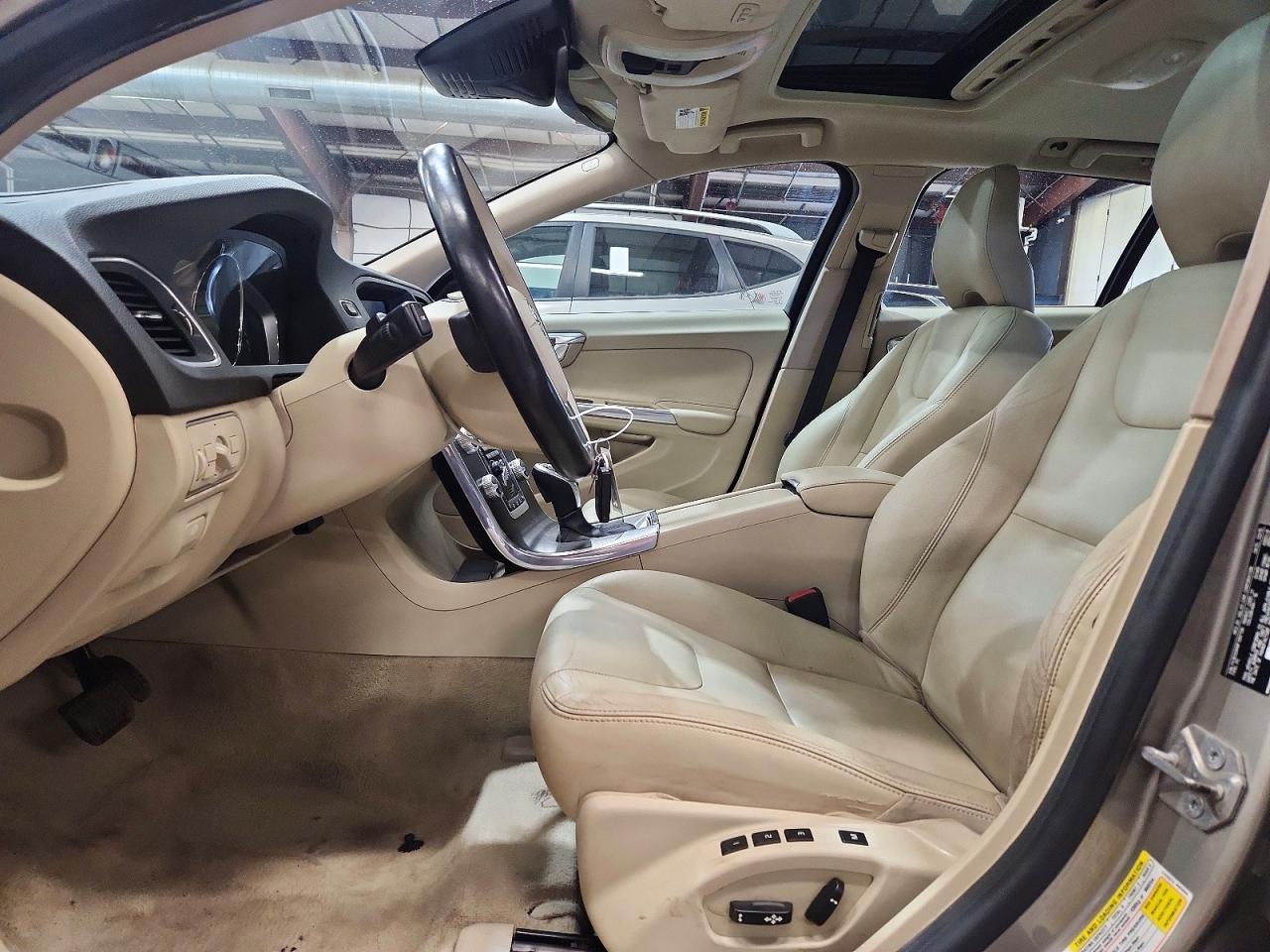 2015 Volvo V60 VIN YV1612SM9F1267136 photo 7