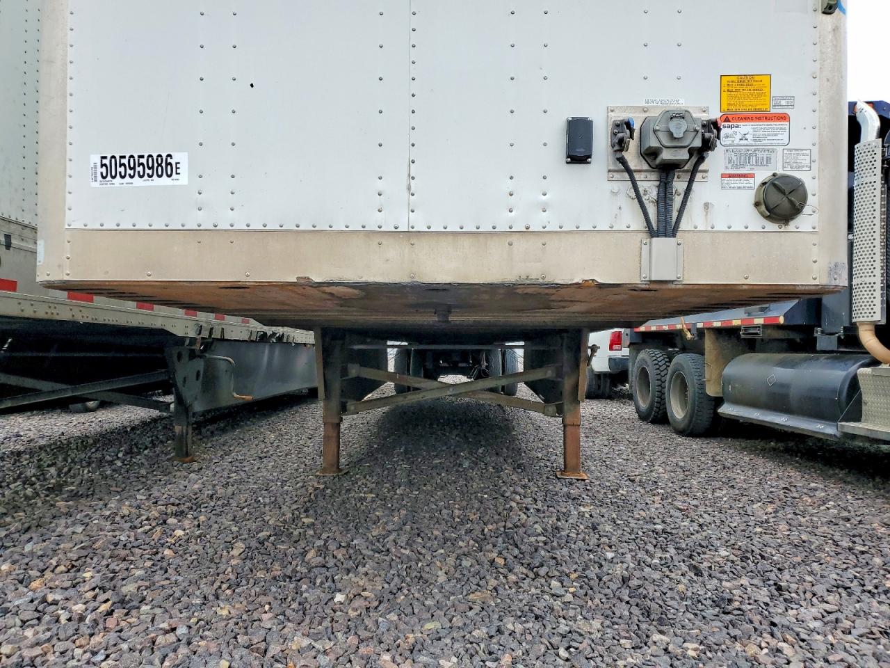 2019 UTILITY All models VIN 1UYVS2533K3665203 photo 8