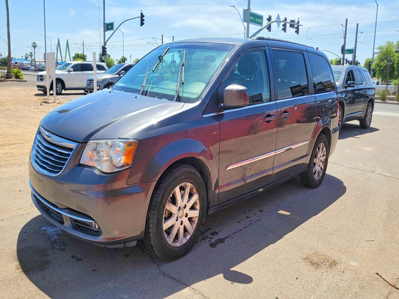 2015 Chrysler Minivan VIN 2C4RC1BG9FR716246 photo 2