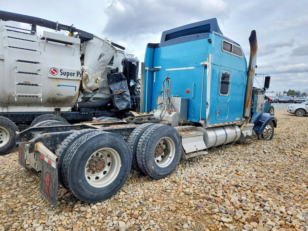 2000 KENWORTH All other VIN 1XKWDB9XXYR853219 photo 4