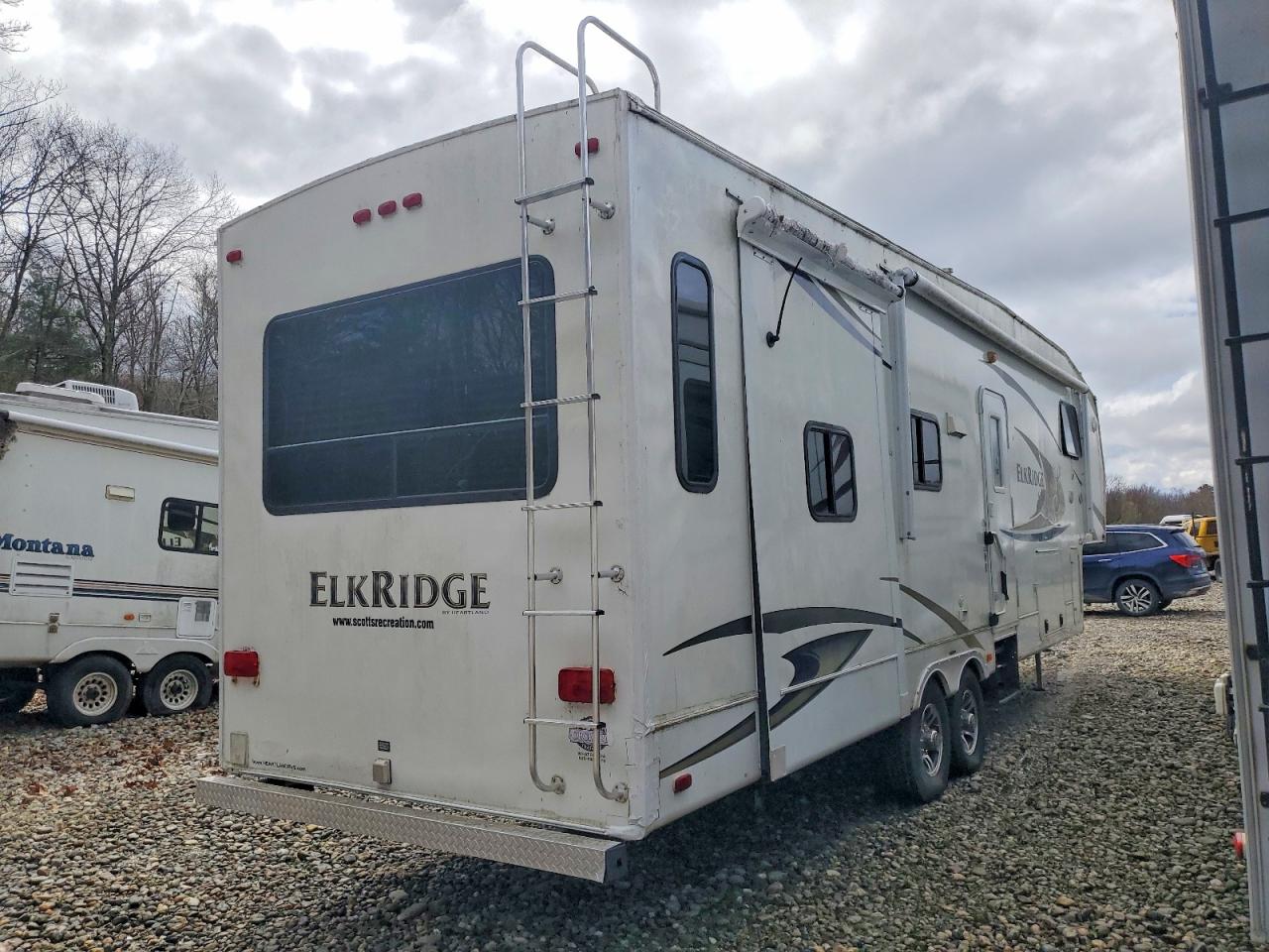 2011 HEARTLAND All models VIN 5SFRG3622BE219901 photo 4