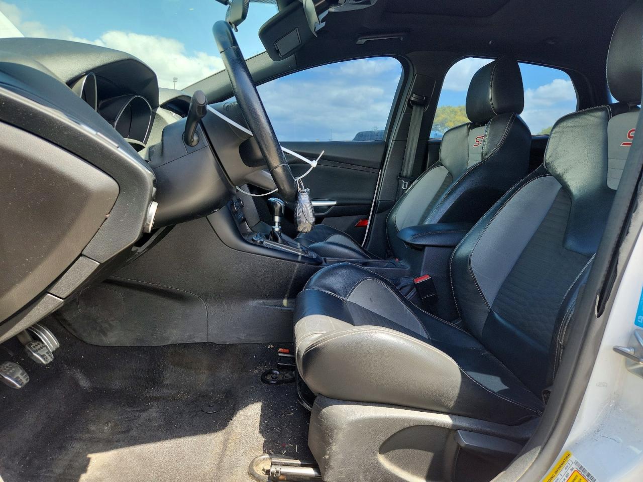 2017 Ford Focus VIN 1FADP3L98HL284793 photo 7