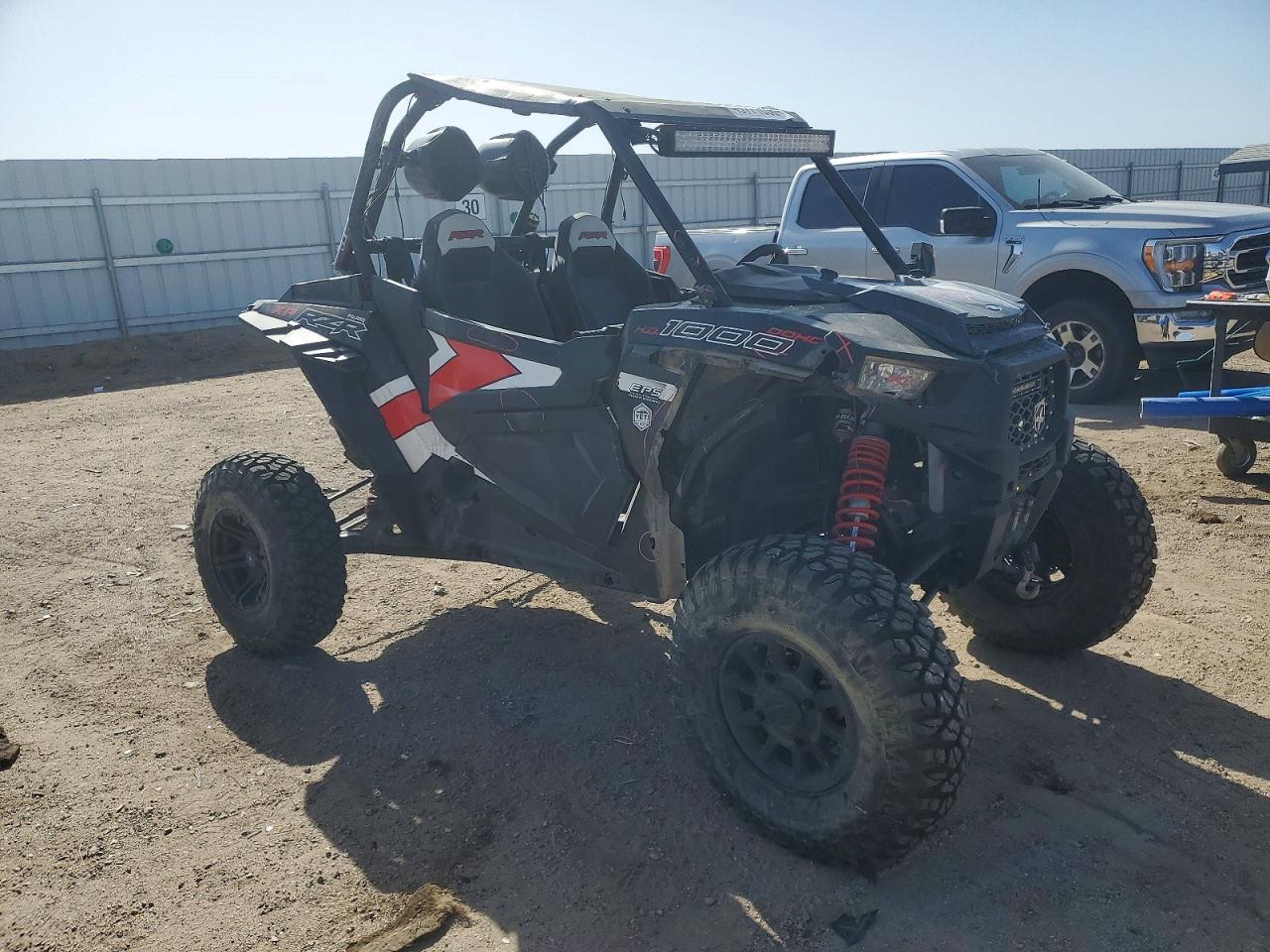 2015 Polaris Sidebyside VIN 3NSVDE994FF434424 photo 1