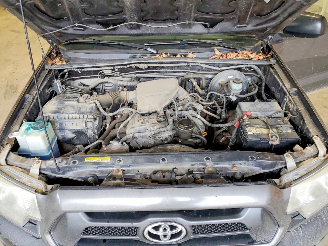 2012 Toyota Tacoma VIN 5TFPX4EN5CX007253 photo 11
