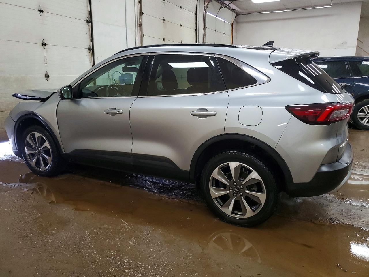 2023 Ford Escape VIN 1FMCU9JA6PUA57167 photo 2