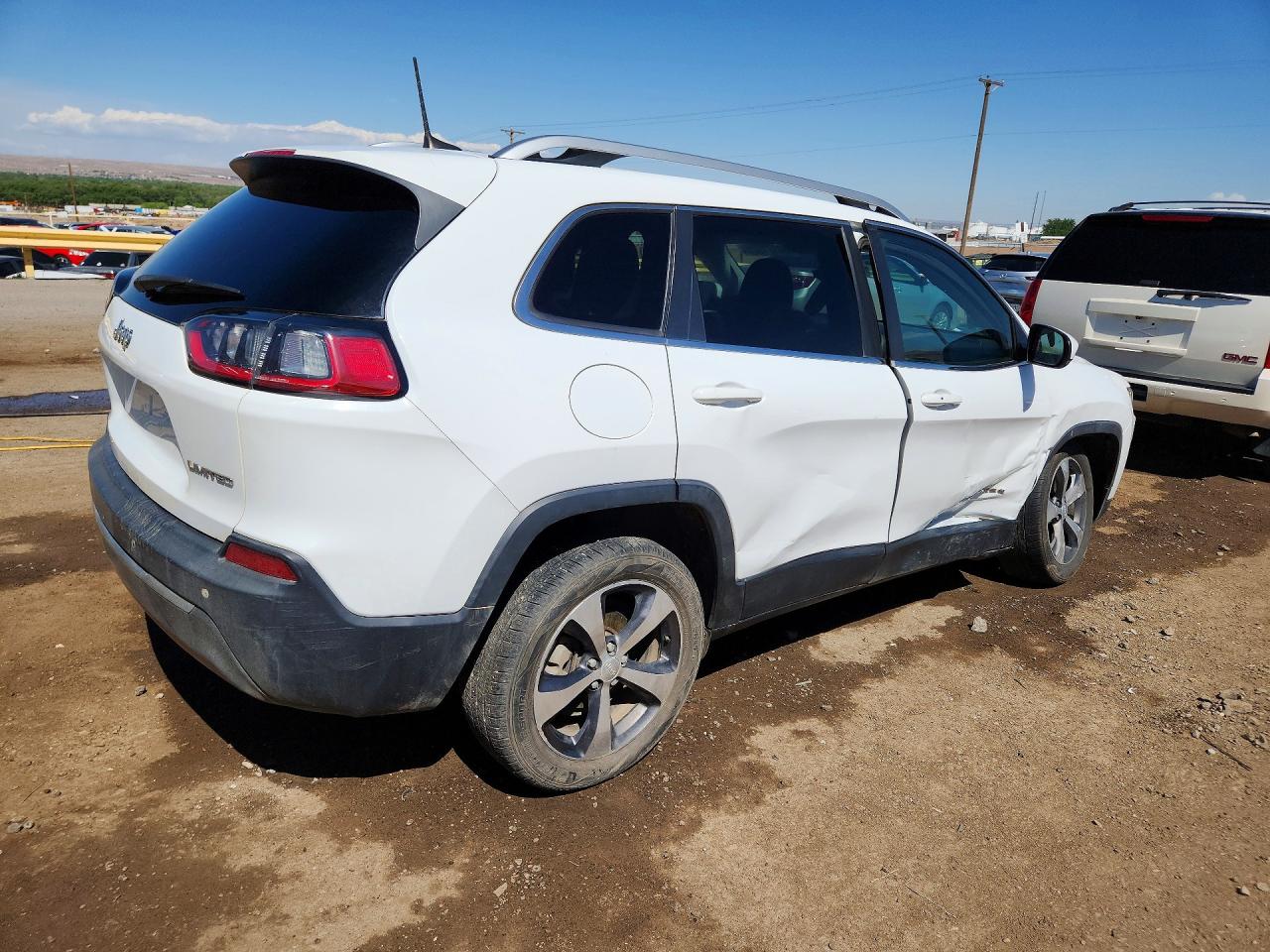2020 Jeep Cherokee VIN 1C4PJLDB4LD538402 photo 3