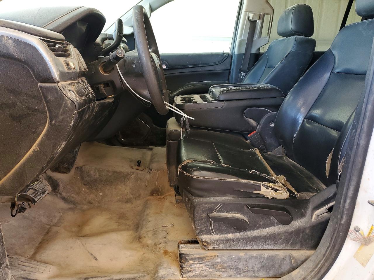 2017 Chevrolet Suburban VIN 1GNSKKEC8HR356082 photo 7