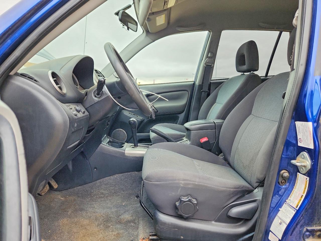 2004 TOYOTA Rav4 base VIN JTEHD20V646005670 photo 7