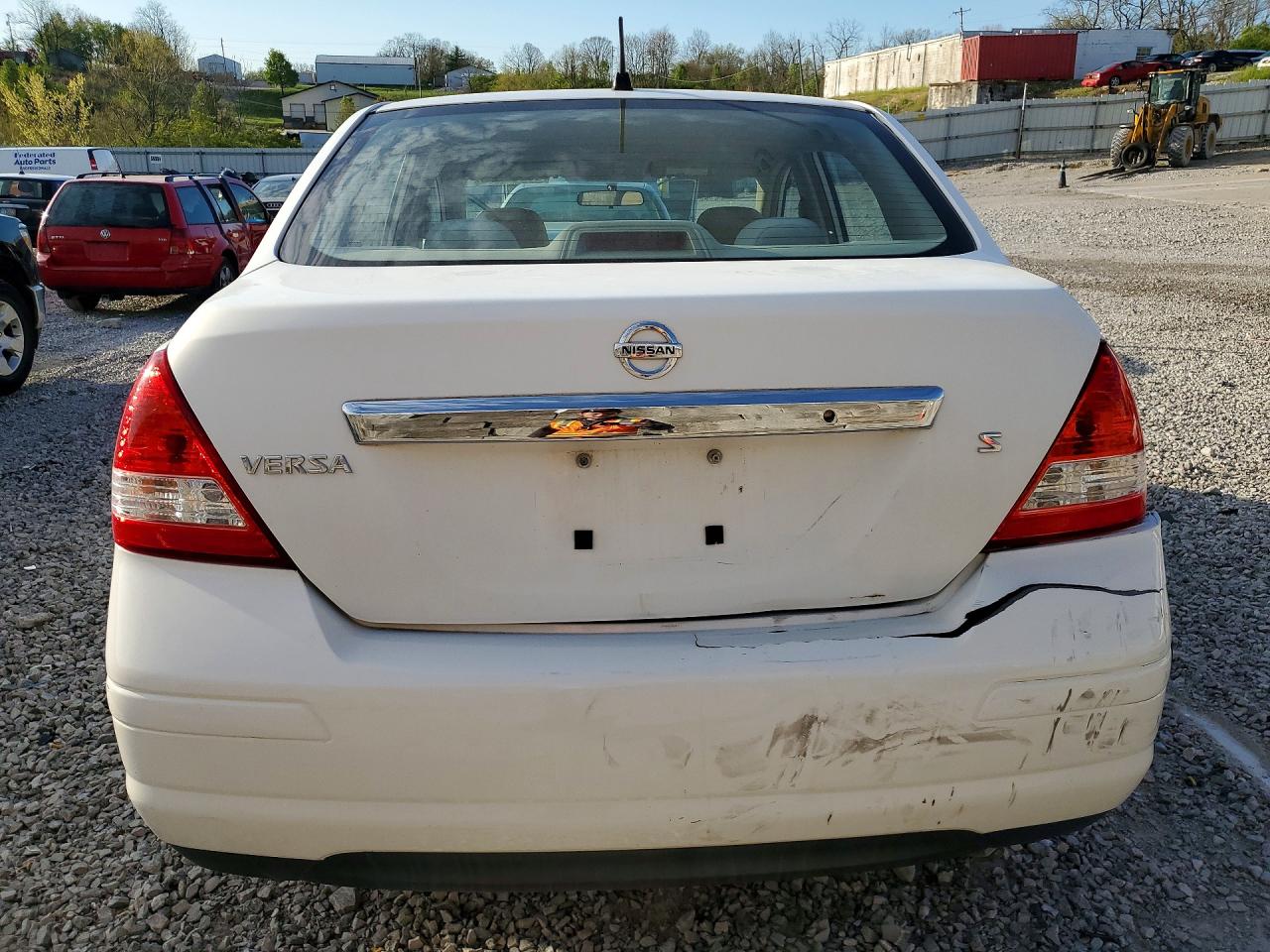 2007 Nissan Versa VIN 3N1BC11E97L422574 photo 6