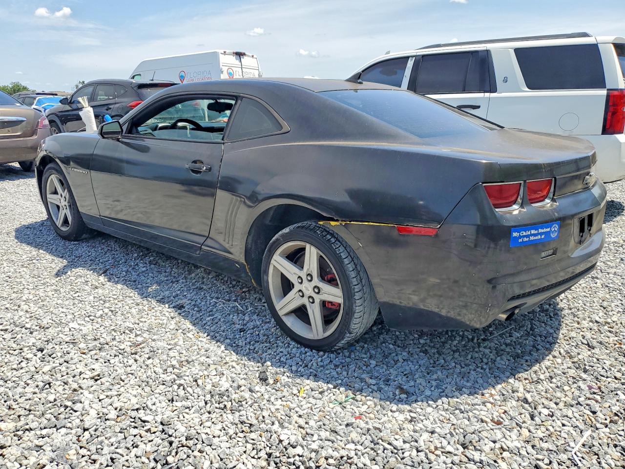 2010 Chevrolet Camaro VIN 2G1FB1EV2A9179110 photo 2
