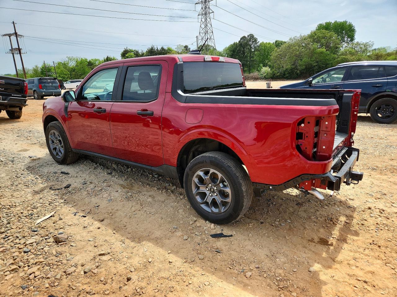 2025 Ford Maverick VIN 3FTTW8H37SRB23726 photo 2
