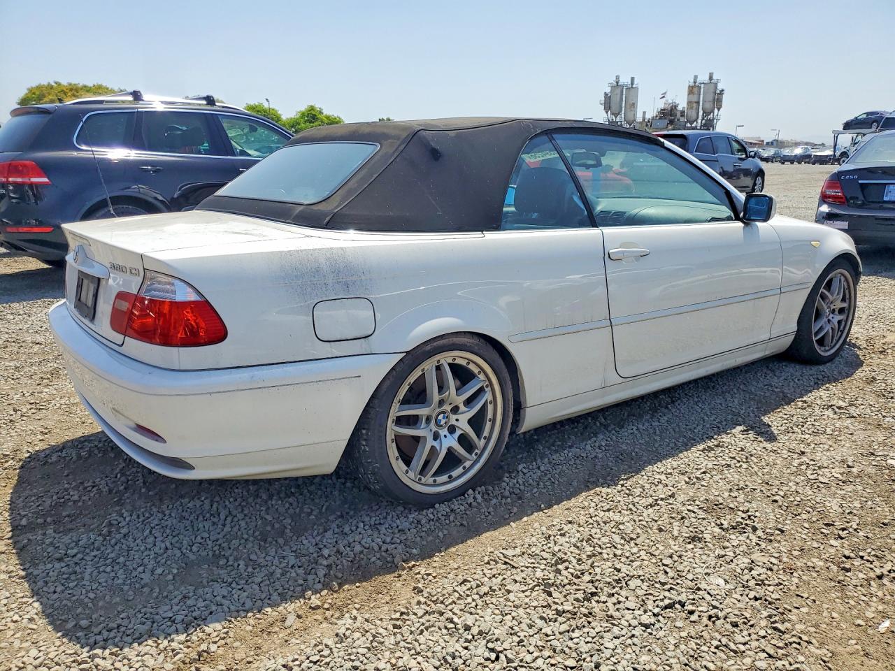 2004 BMW 3 series VIN WBABW53404PL46742 photo 3