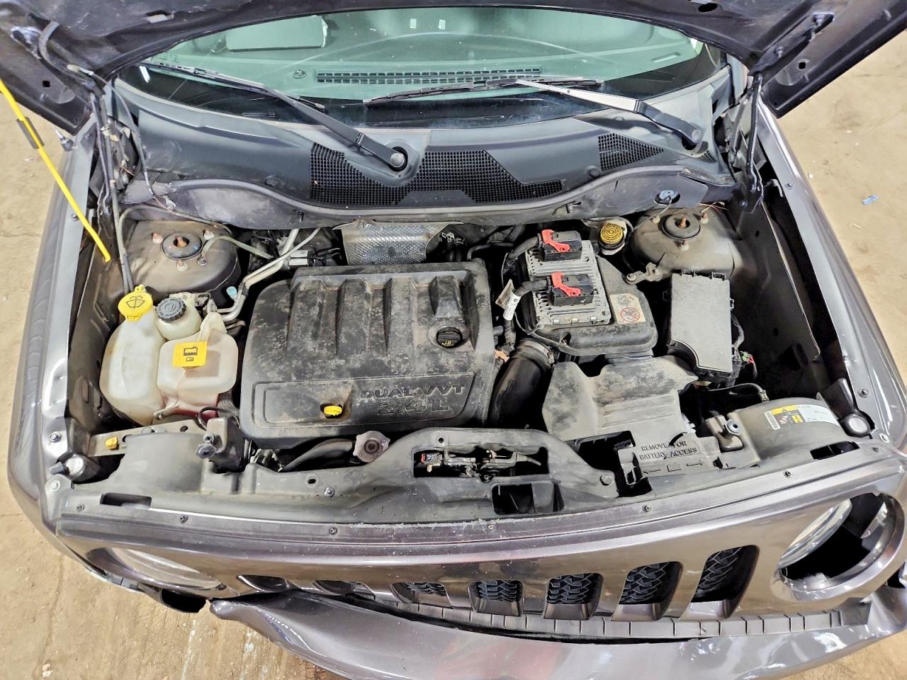 2016 Jeep Patriot VIN 1C4NJRFB3GD586101 photo 12