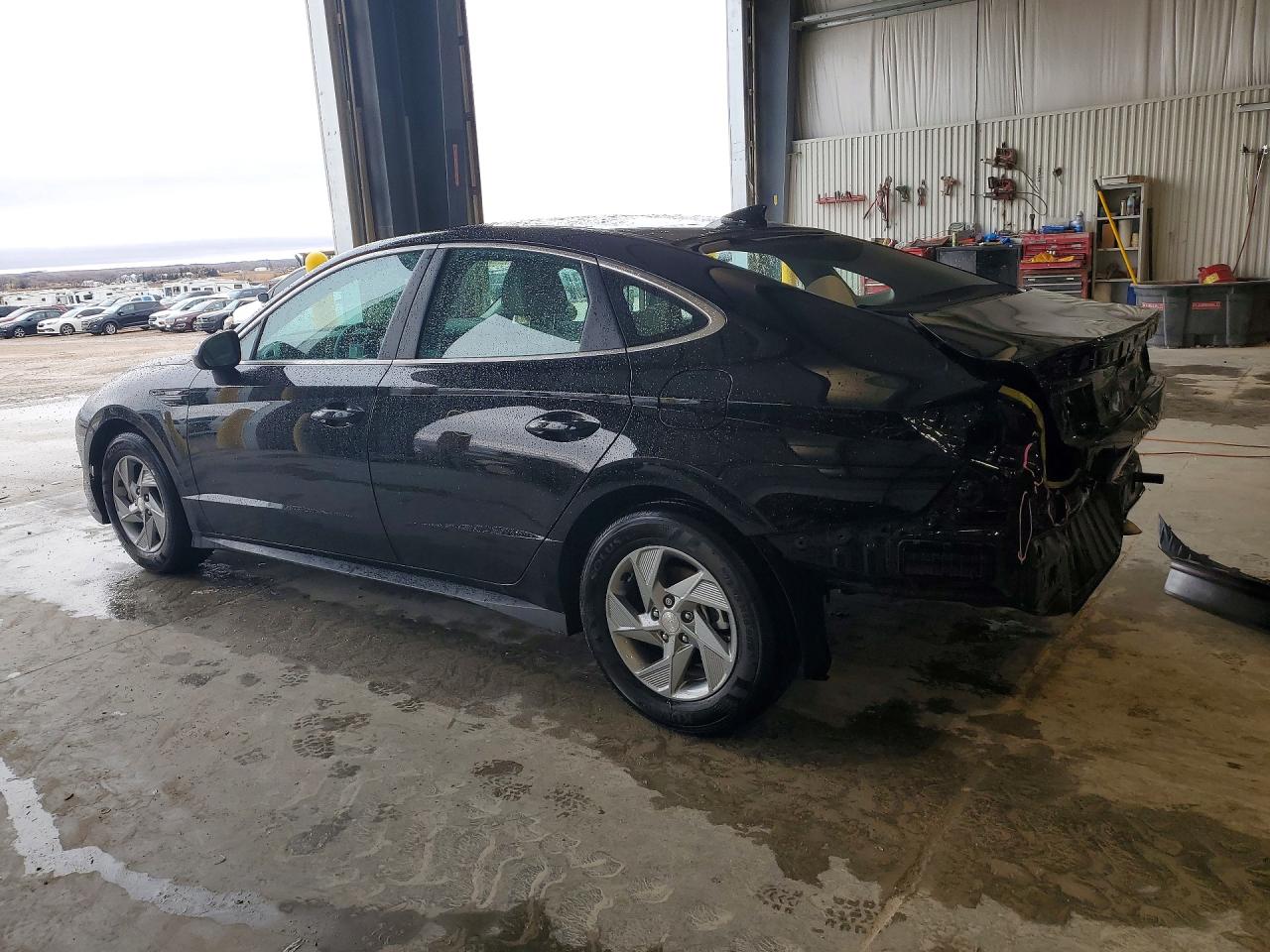 2025 Hyundai Sonata VIN KMHL24JA0SA432957 photo 2