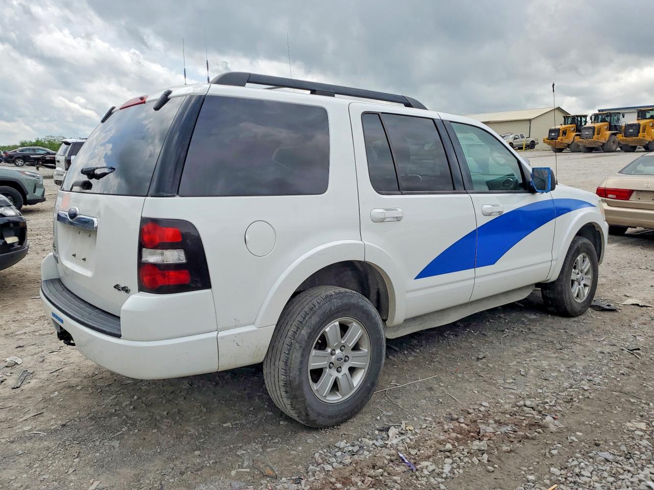 2010 Ford Explorer VIN 1FMEU7DE9AUA47008 photo 3