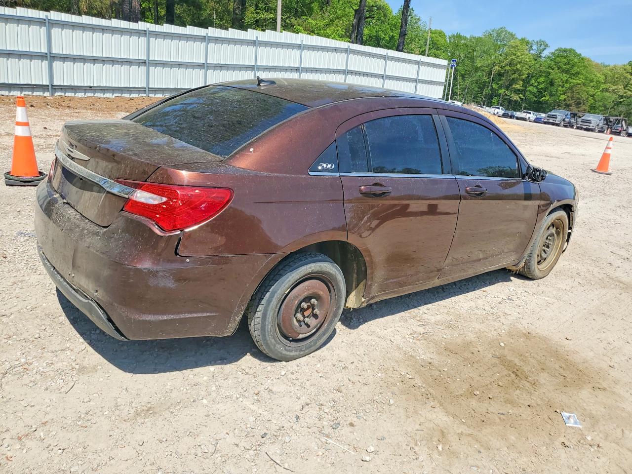 2012 Chrysler 200 VIN 1C3CCBABXCN292266 photo 3