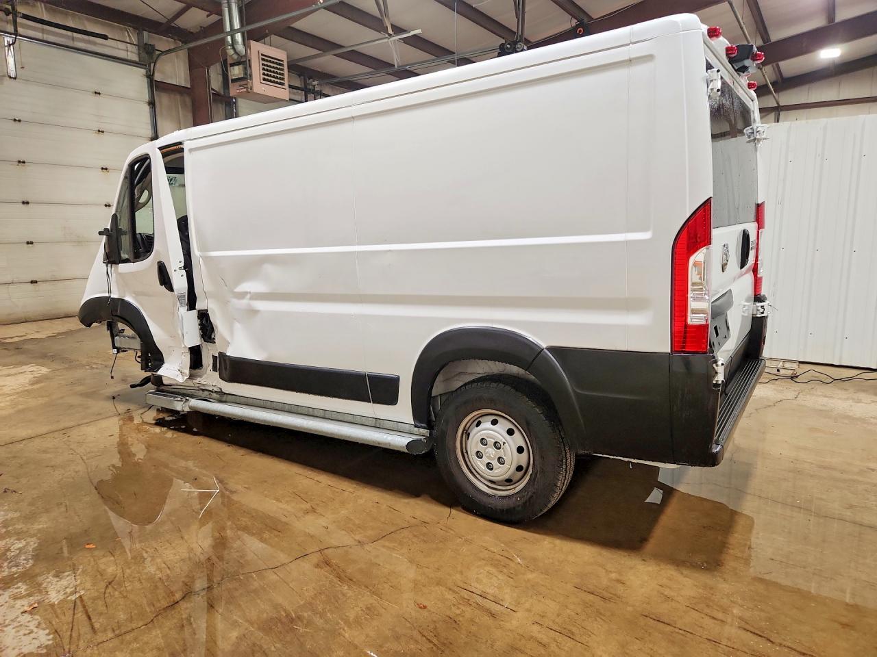2023 Ram Promaster VIN 3C6LRVVGXPE565709 photo 2