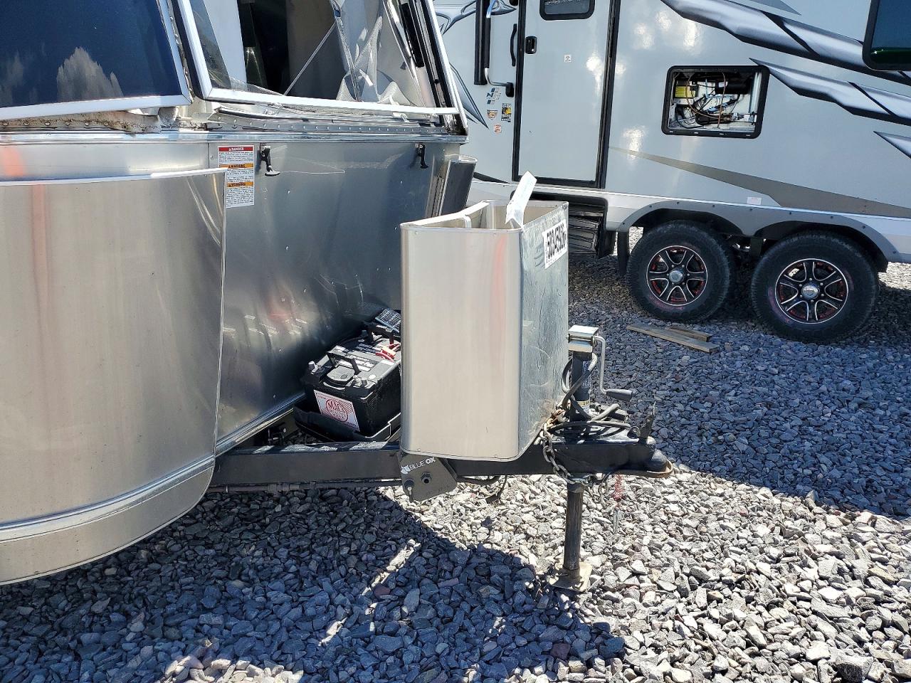 2018 AIRSTREAM Trailer VIN 1STHRAC19JJ540513 photo 7