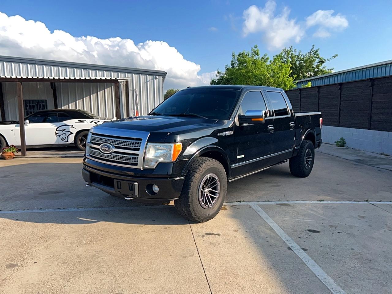 2011 Ford F150 VIN 1FTFW1ET2BFD11379 photo 2