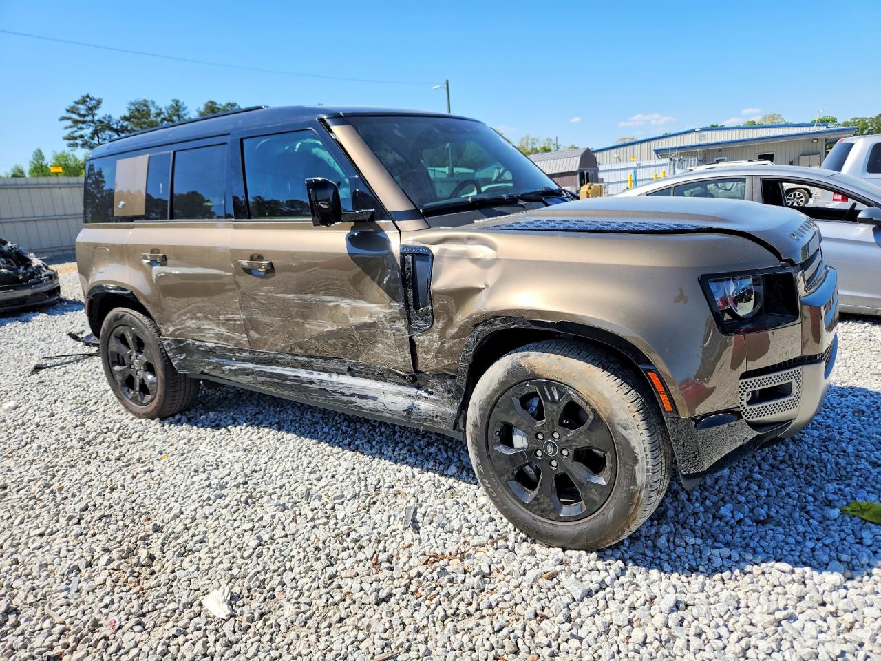 2023 LAND Defender VIN SALE27EU1P2186871 photo 4