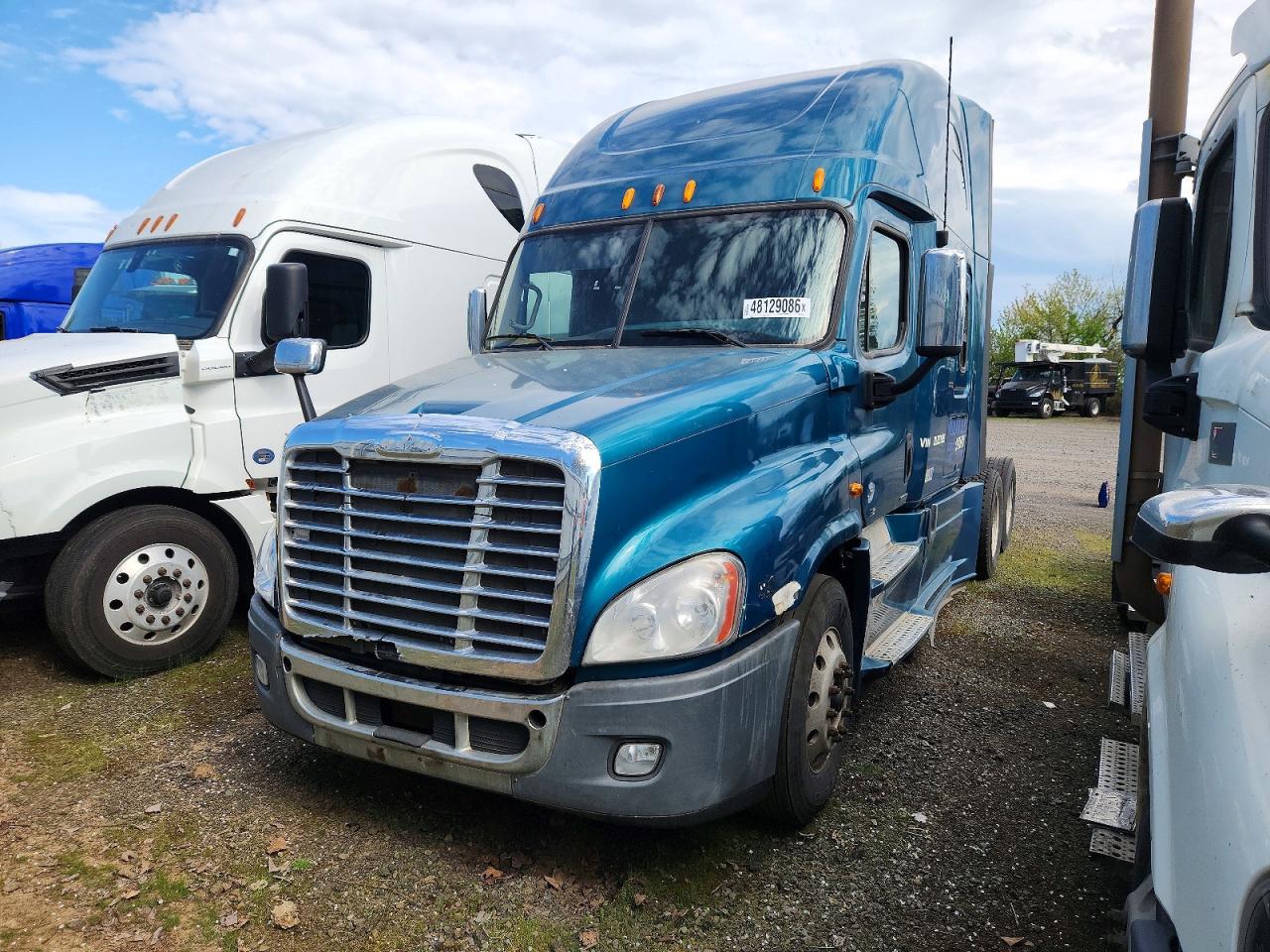 2013 FREIGHTLINER All other VIN 1FUJGLDR3DLBS1292 photo 2