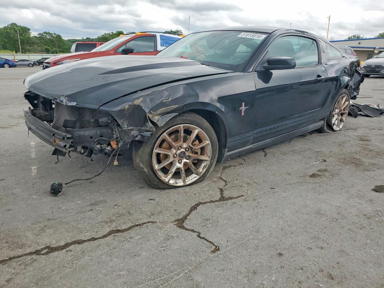 2011 Ford Mustang VIN 1ZVBP8AM3B5105929 photo 1