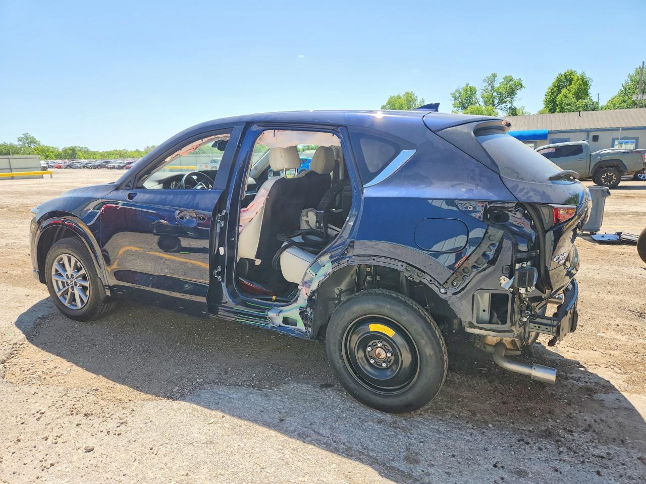 2025 Mazda Cx-5 VIN JM3KFBCM8S0767073 photo 2